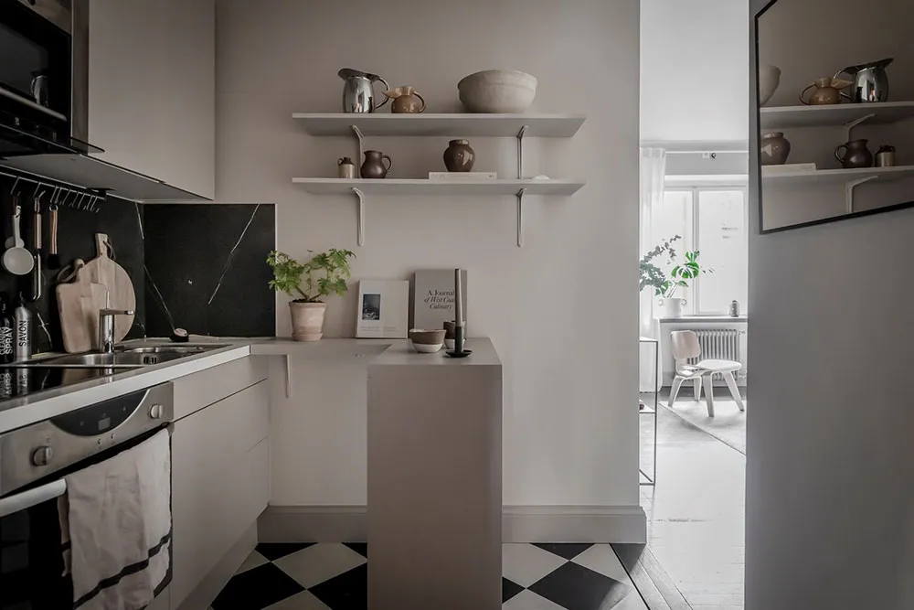 Kleine skandinavische Wohnung in einer schönen, gedämpften Farbpalette (37 qm) - Gallery image 17