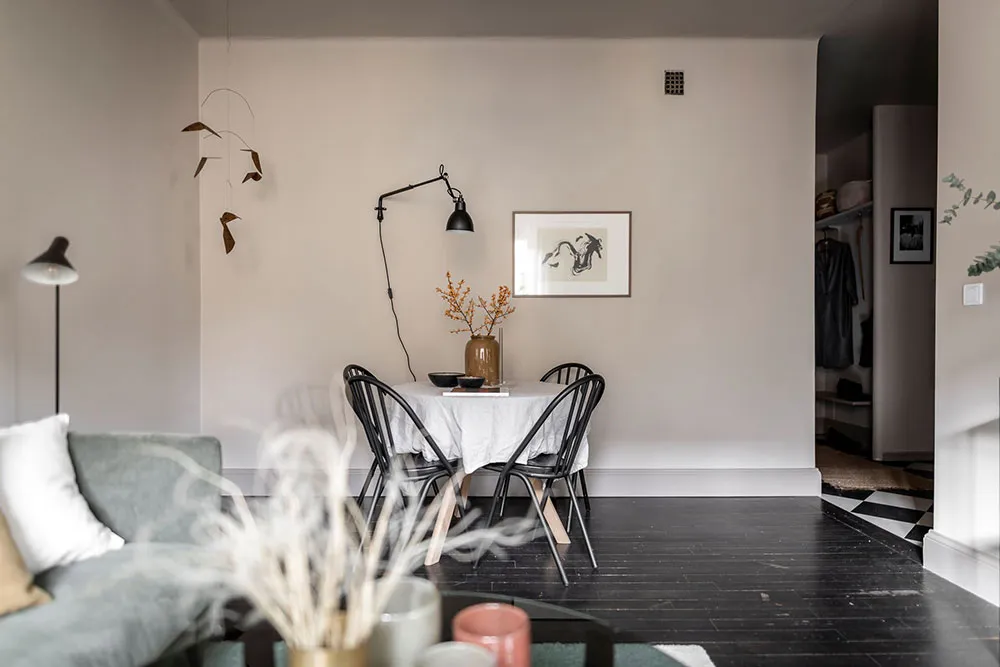 Kleine skandinavische Wohnung in einer schönen, gedämpften Farbpalette (37 qm) - Gallery image 13