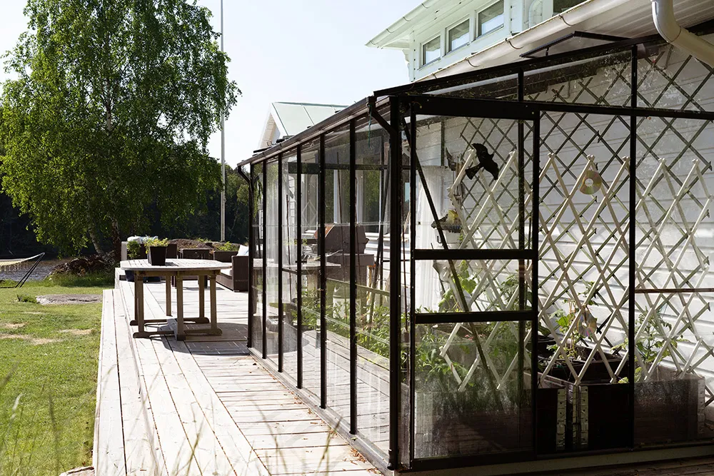 Villa blanca junto al lago en Suecia con su propio muelle - Gallery image 13