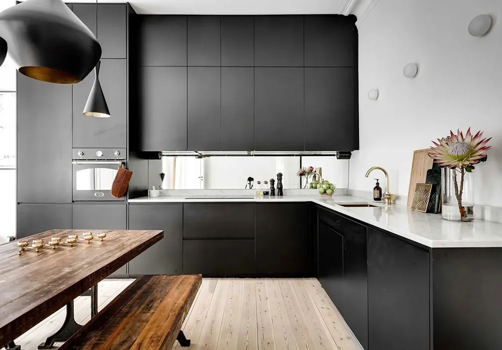 Шведская квартира с парижскими нотками и чёрной кухней - Gallery image 5