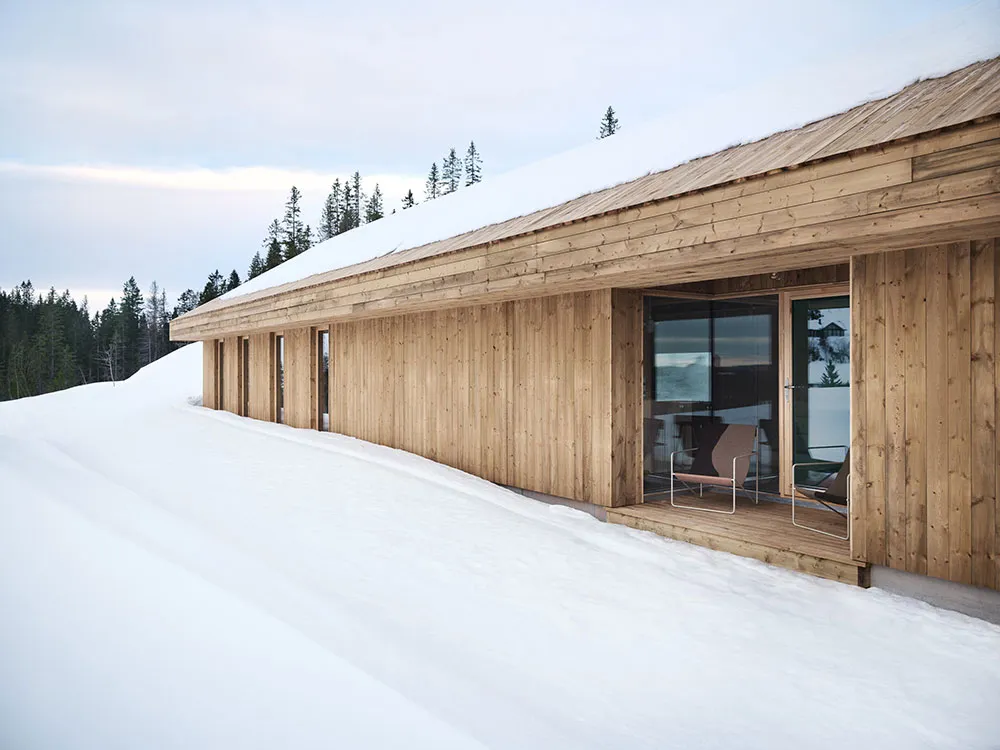 Wooden Minimalism Against the Background of Snow-Capped Mountains: House in Norway - Gallery image 17