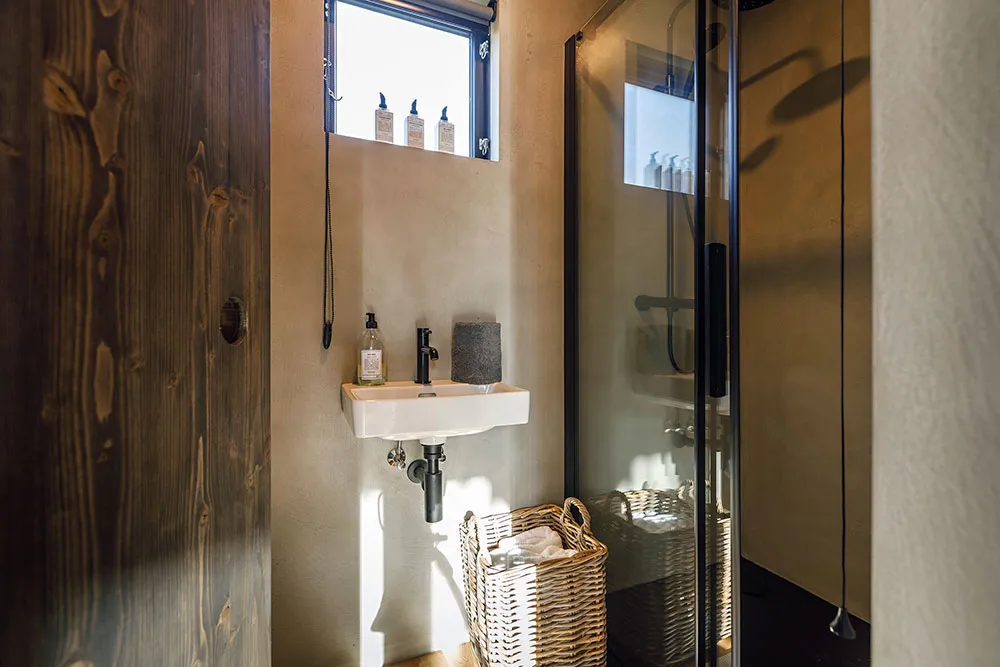 Kompakter moderner Holzhütchen für den Natururlaub (18 qm) - Gallery image 6