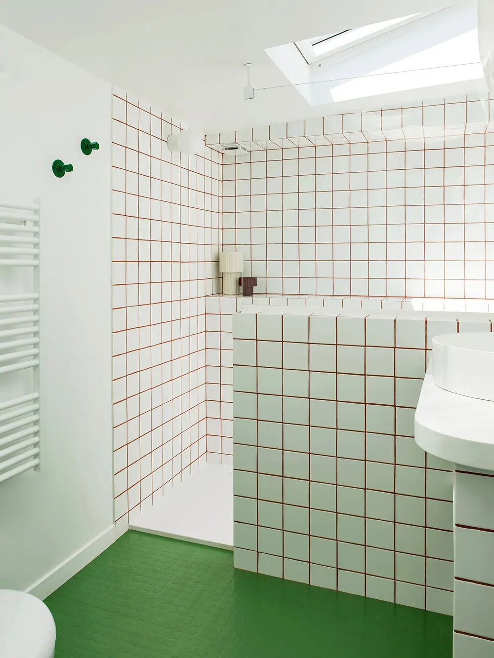 Petite appartement avec plafond vitré à Paris (40 m²) - Gallery image 13