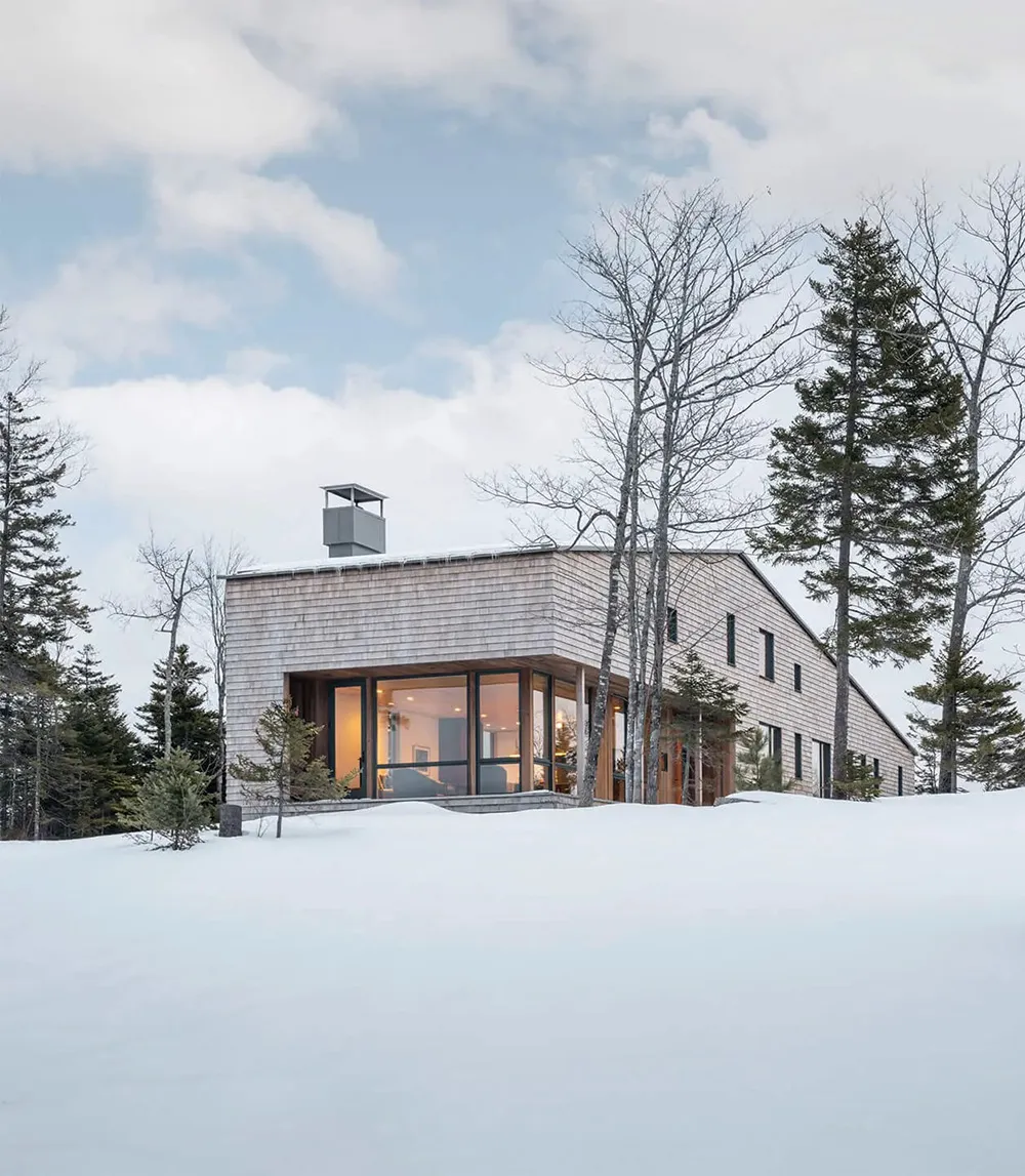 Современный дом на горнолыжном курорте с уютными интерьерами - Gallery image 1