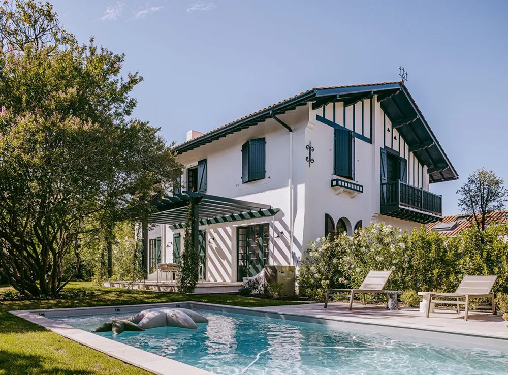 Jasne nowoczesne wnętrza historycznej wille w Regionie Basków - Gallery image 2