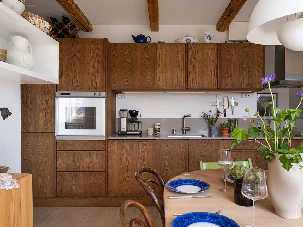 Cozy Apartment Under the Roof with Fantastic Views of Stockholm Roofs (80 sqm) - Gallery image 6