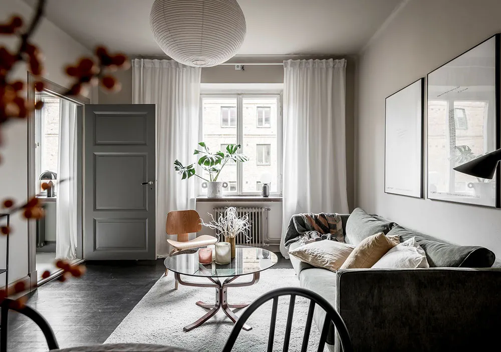 Kleine skandinavische Wohnung in einer schönen, gedämpften Farbpalette (37 qm) - Gallery image 1