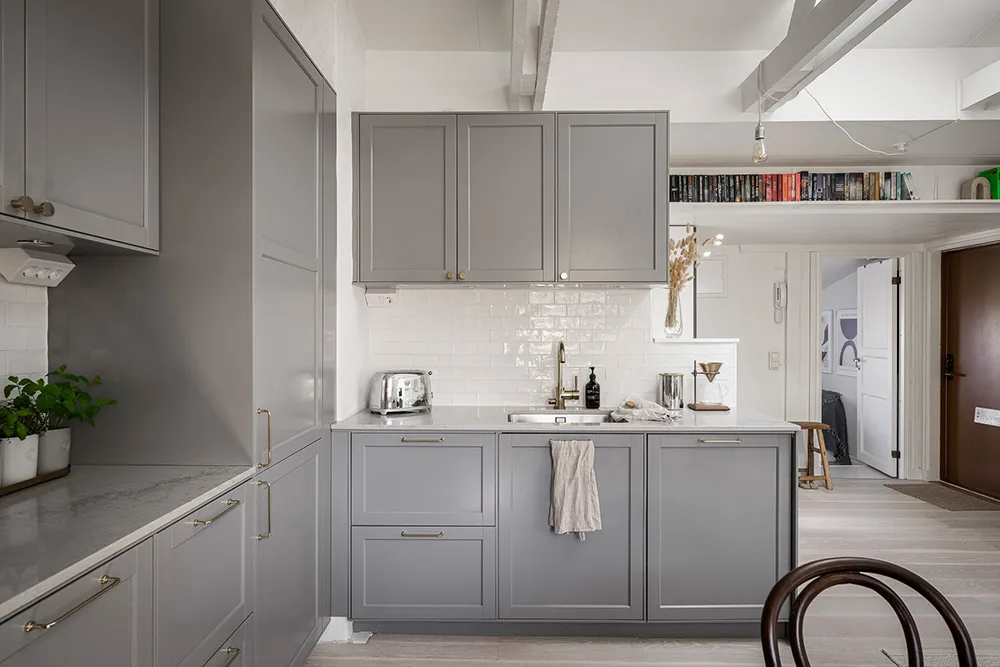 Luz de mansarda en Geteborg que parece más grande de lo que realmente es (45 m²) - Gallery image 6