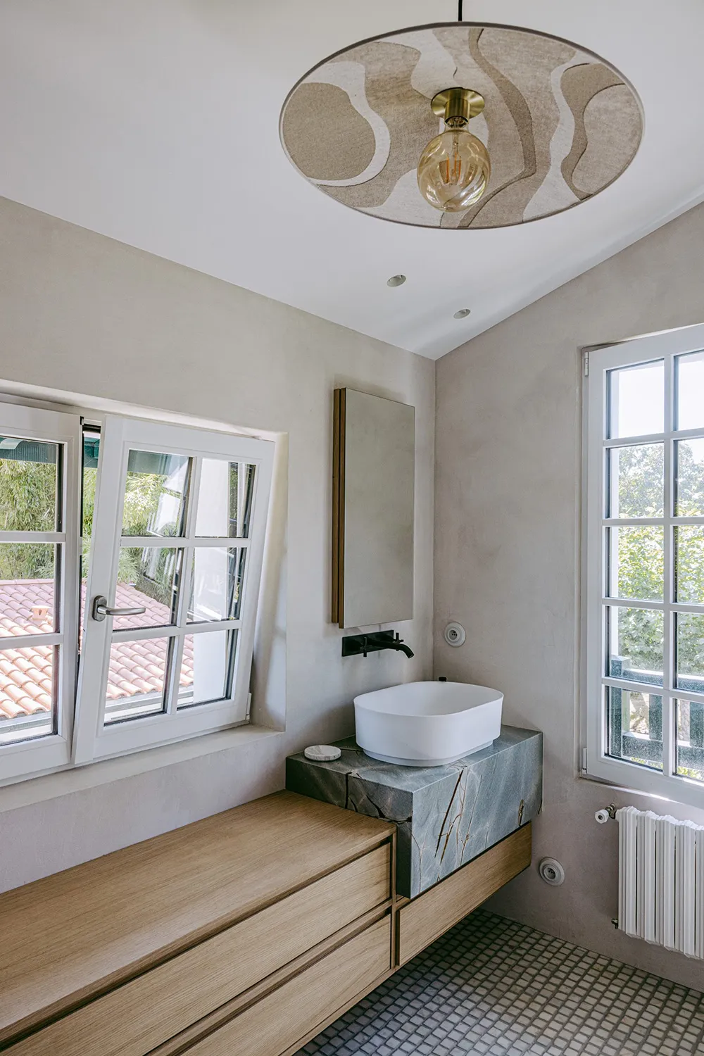 Jasne nowoczesne wnętrza historycznej wille w Regionie Basków - Gallery image 11