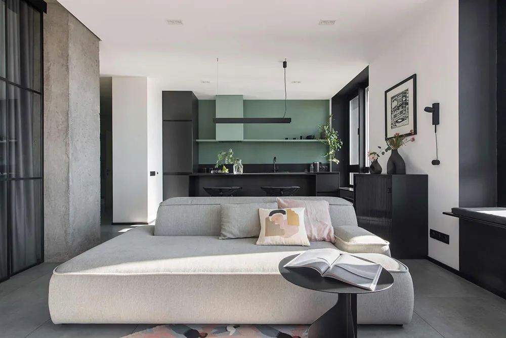 Stylowy czarno-biały interior z zielonymi akcentami dla młodej rodziny w Kijowie (69 m²) - Gallery image 1