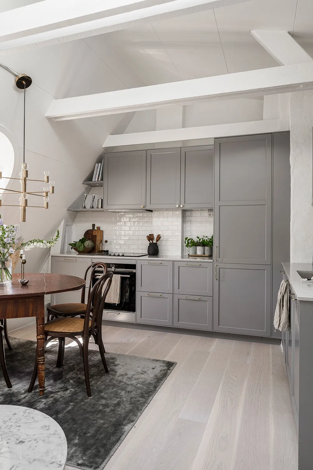 Luz de mansarda en Geteborg que parece más grande de lo que realmente es (45 m²) - Gallery image 4