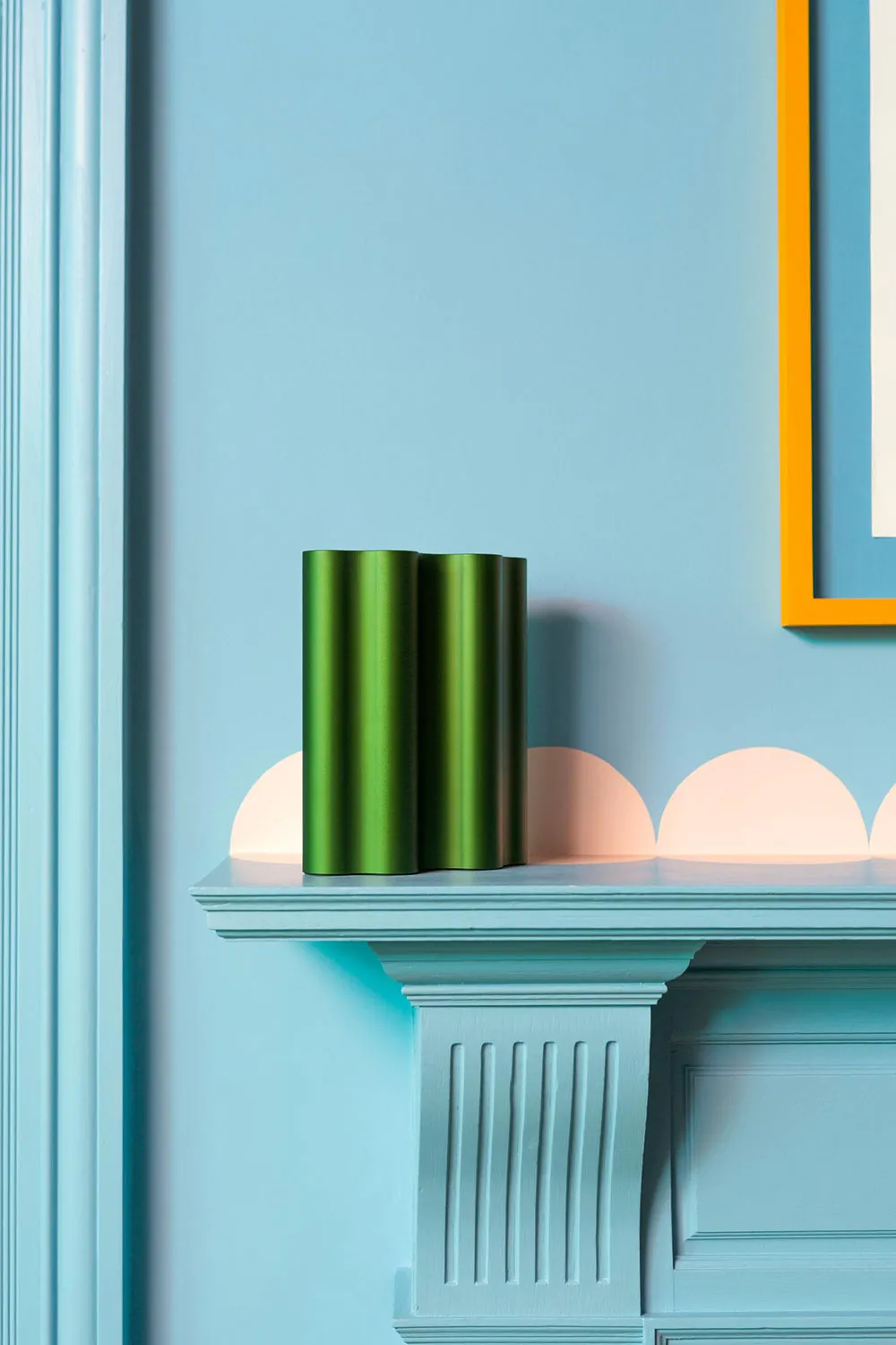 Explosion of Bright Colors in the Home of a Computer Game Developer in Edinburgh - Gallery image 3