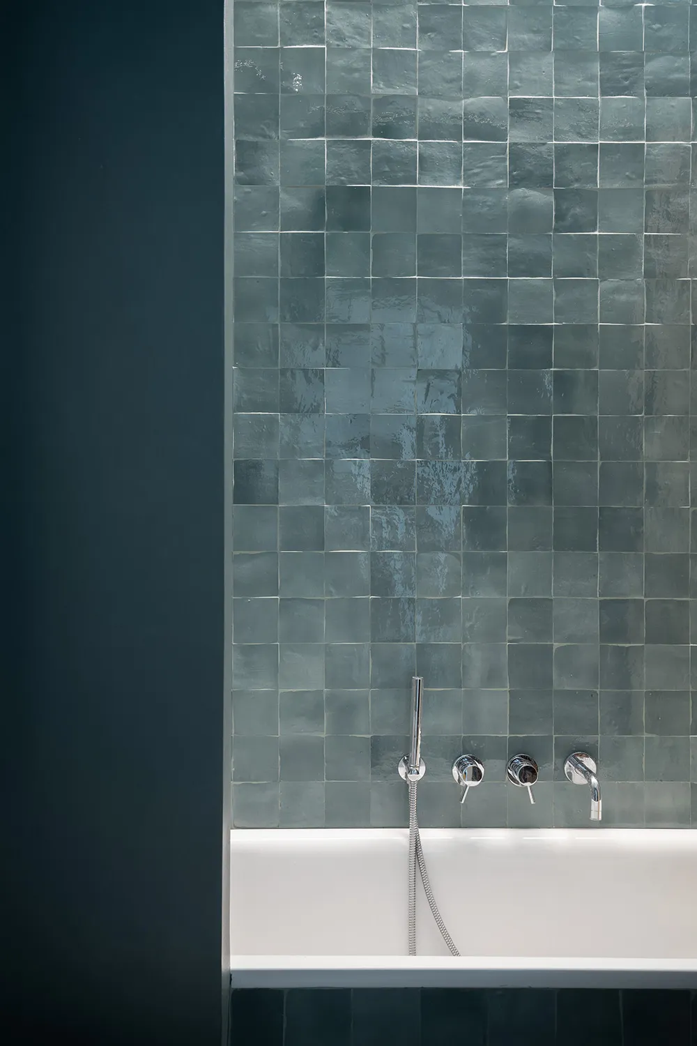 De una antigua y pequeña vivienda a un espacio moderno y luminoso: apartamento de diseñador en Roma (65 m²) - Gallery image 15