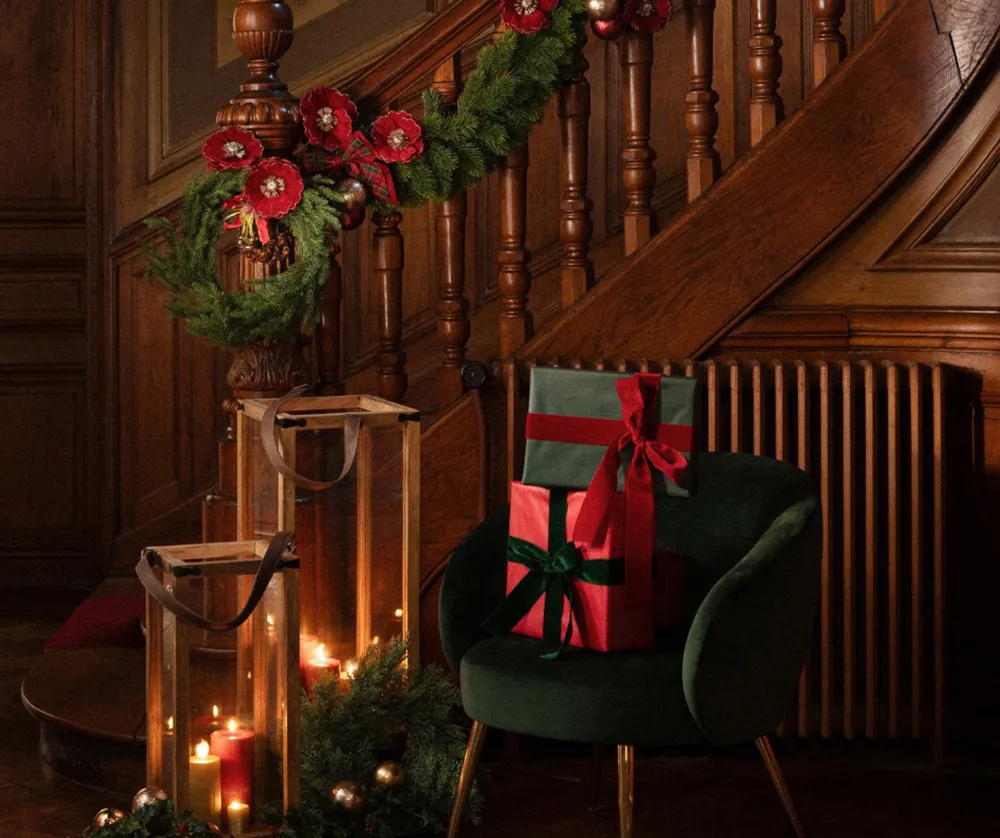 Feliz Navidad con fondo elegante de madera: colección Maisons du Monde - Gallery image 2