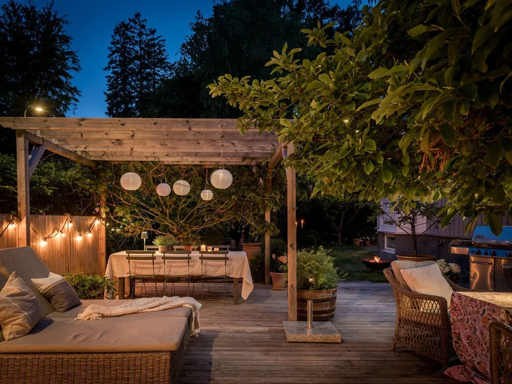 Interiores elegantes y sobrios de una encantadora casa de campo sueca - Gallery image 32