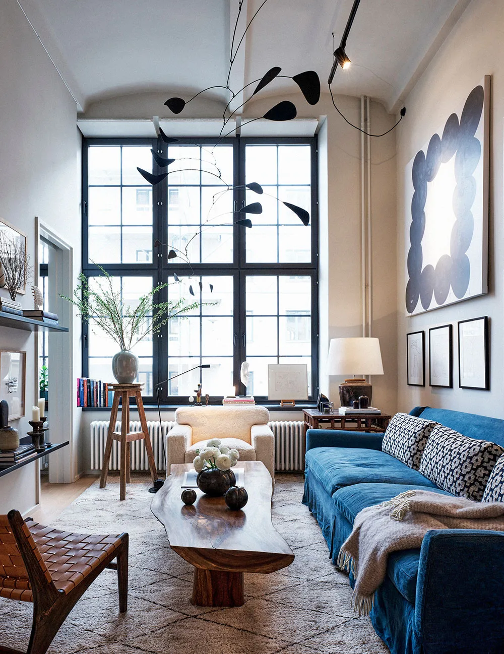 Другая Скандинавия: Лофт с большим количеством предметов искусства в Стокгольме - Gallery image 3