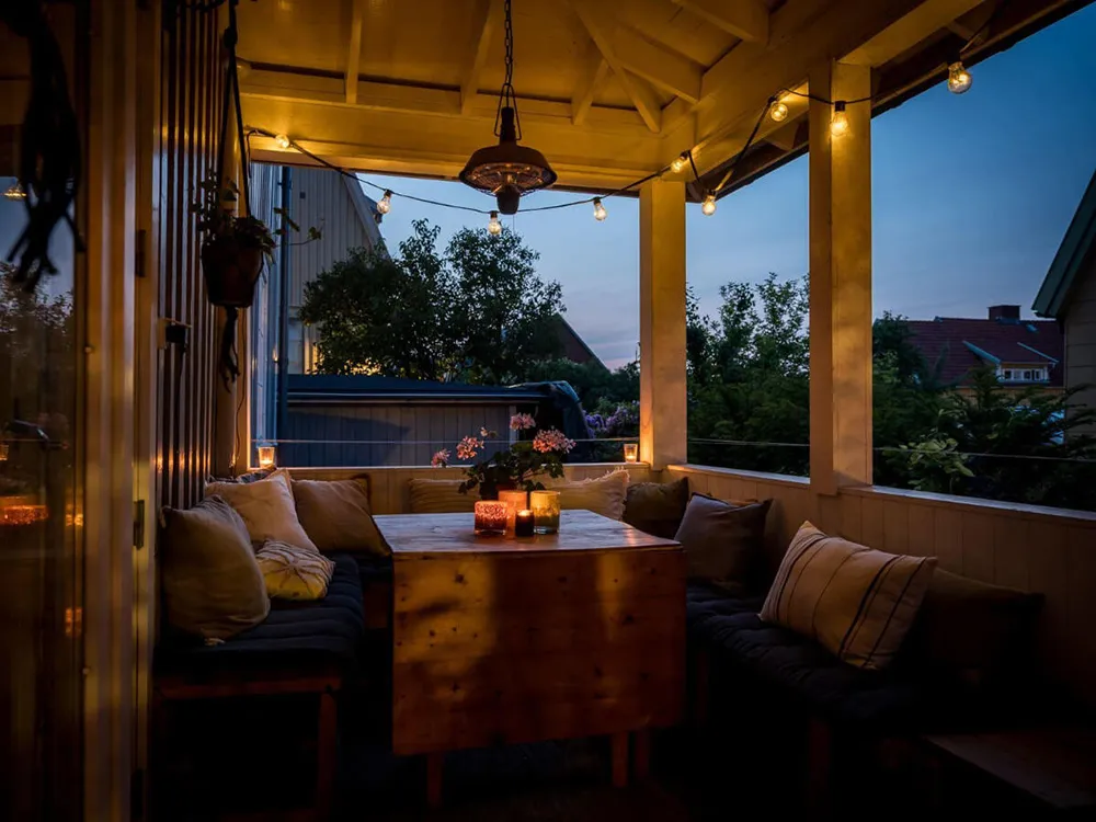 Interiores elegantes y sobrios de una encantadora casa de campo sueca - Gallery image 4