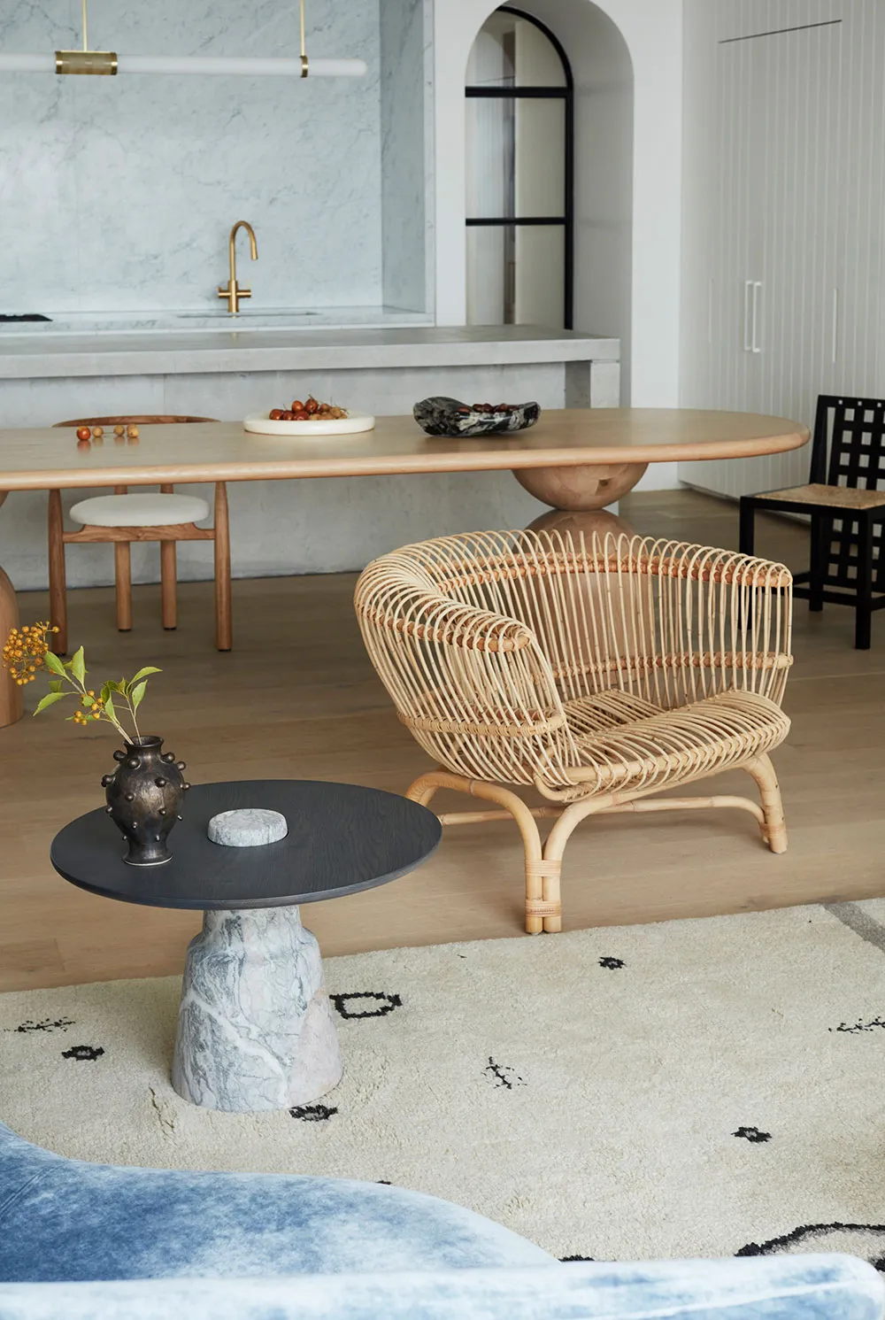 Arco y ángulos redondeados en el diseño de una casa moderna en Sídney - Gallery image 5