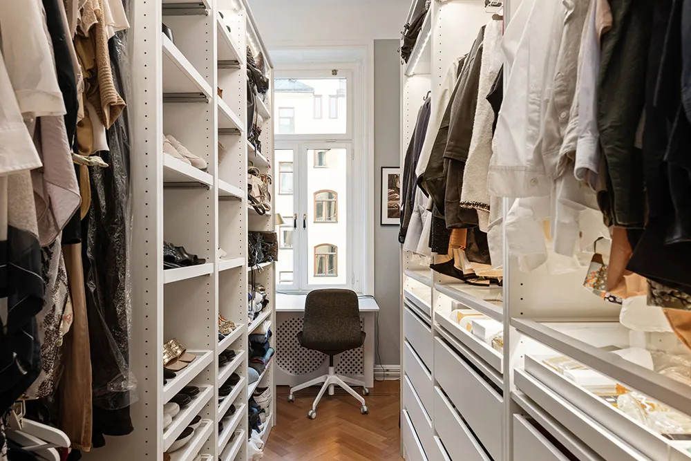 Dining Table for 12 People and Bold Details: Apartments in Stockholm - Gallery image 20