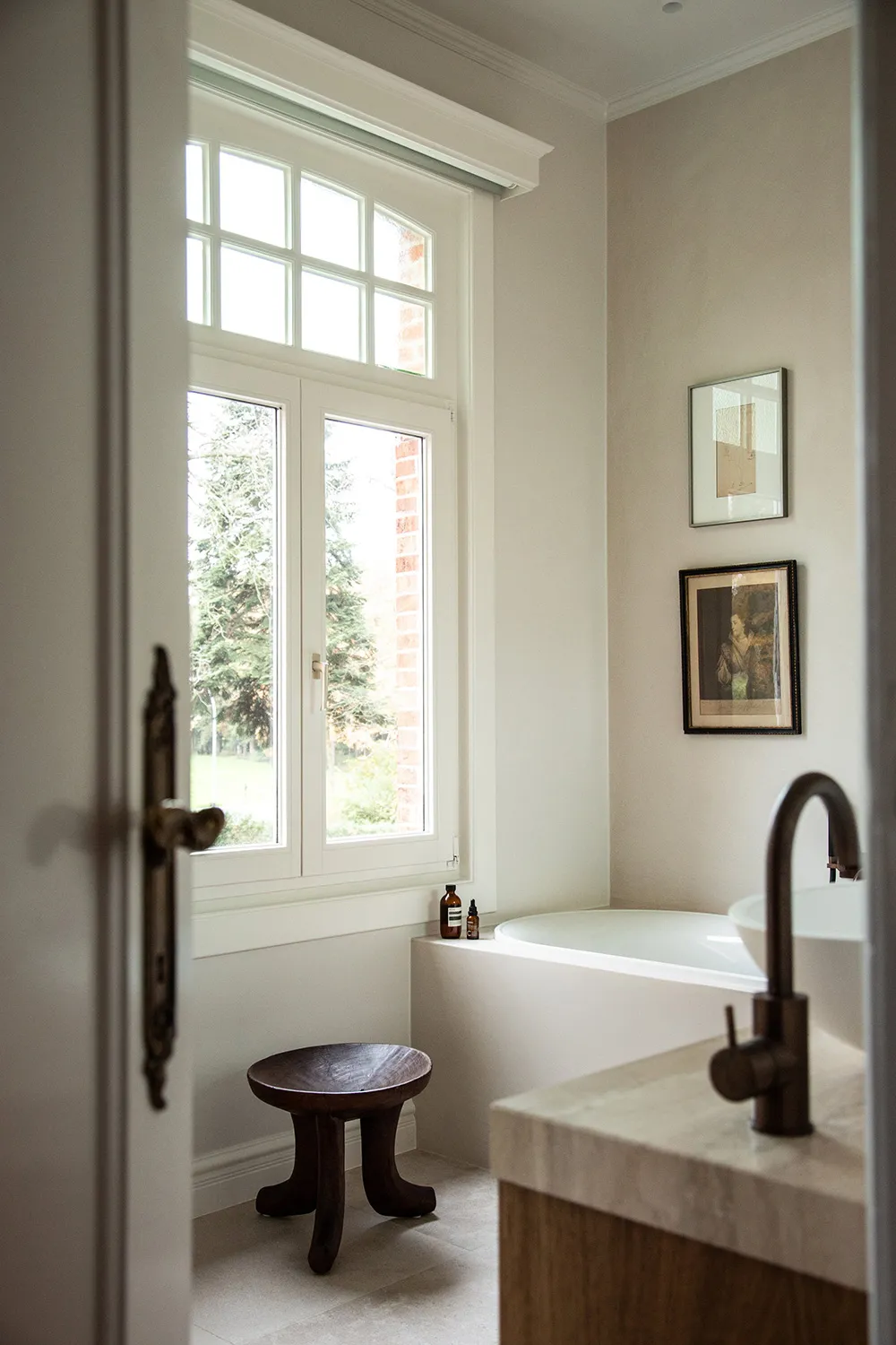 Timeless Elegance of a Historic Villa in Belgium - Gallery image 21