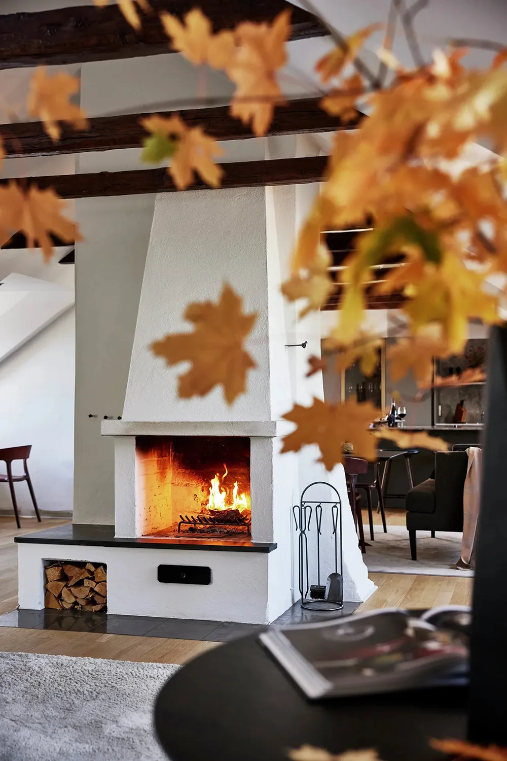 Ruhige Eleganz im Design einer großen Dachbodenwohnung in Stockholm - 9