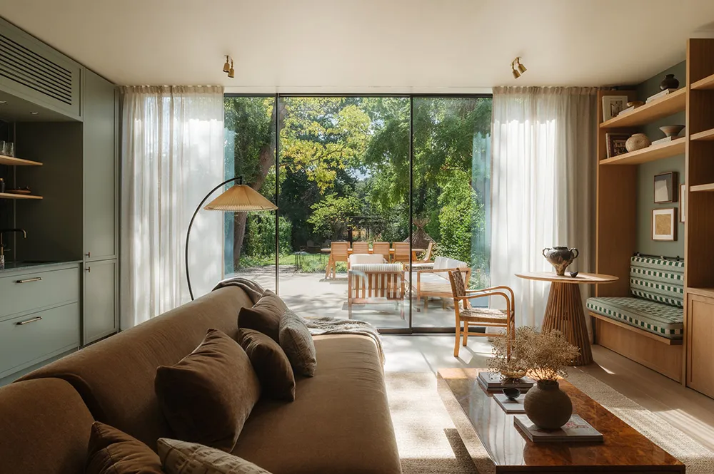 Charmant intérieur anglais dans des tons chauds - Gallery image 27