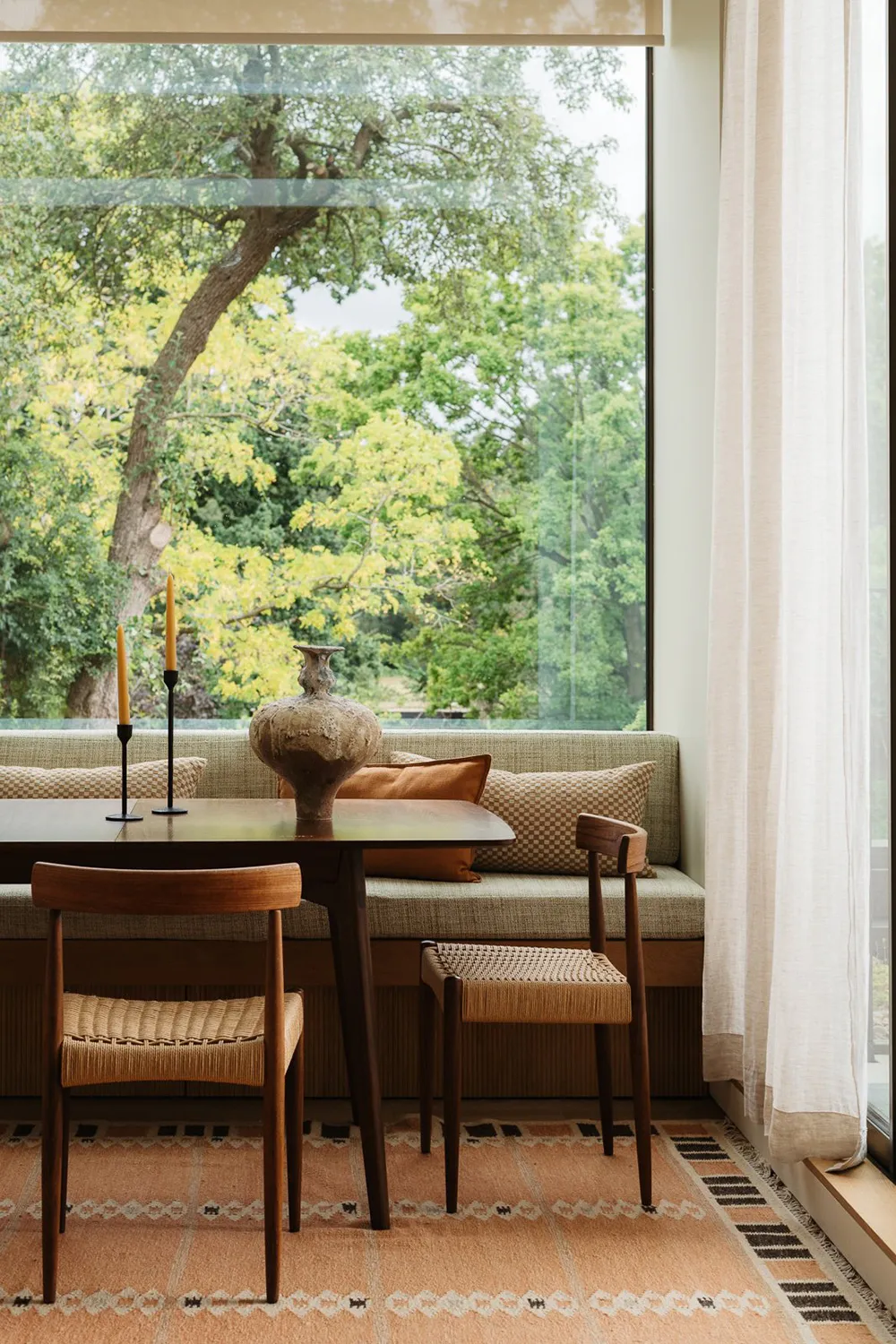 Charmant intérieur anglais dans des tons chauds - Gallery image 11