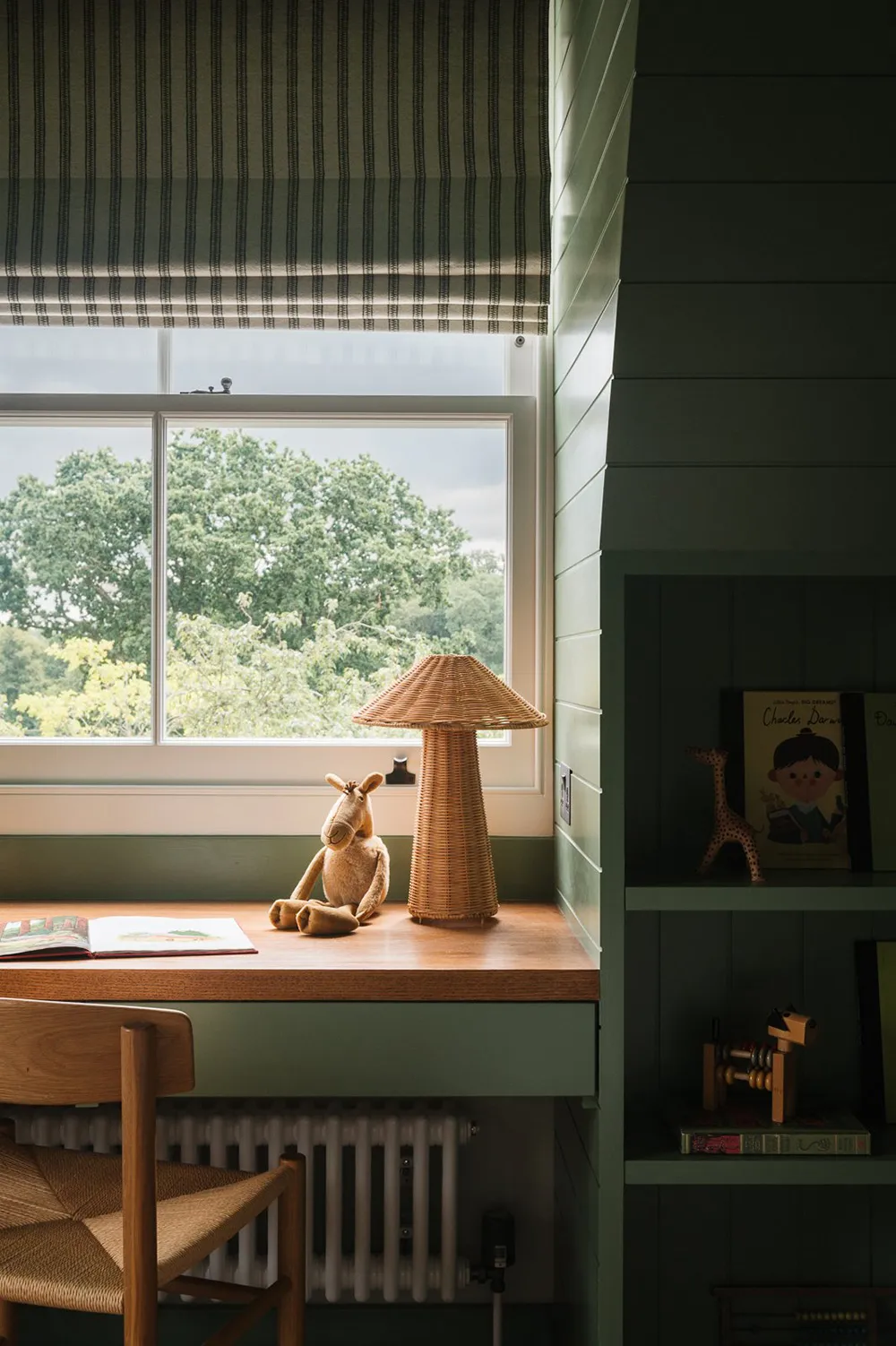 Charmant intérieur anglais dans des tons chauds - Gallery image 25