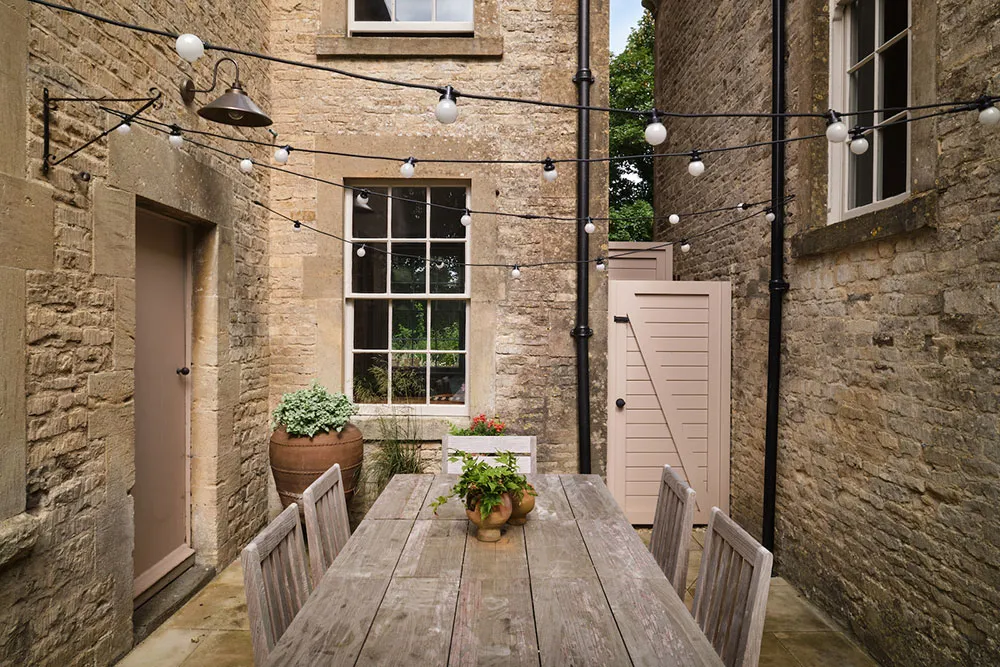 Church Life: House in a Historic Chapel of the 19th Century in England - Gallery image 23