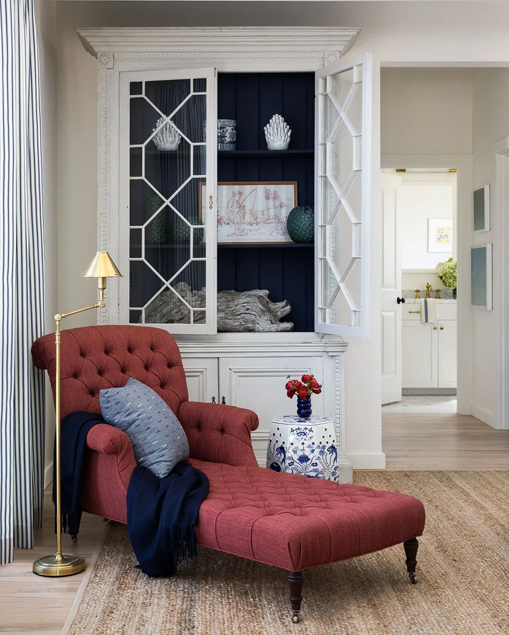 Leben in Streifen: Gemütlicher Ferienhaus mit Mustern und marinen Motiven am Ufer - Gallery image 10