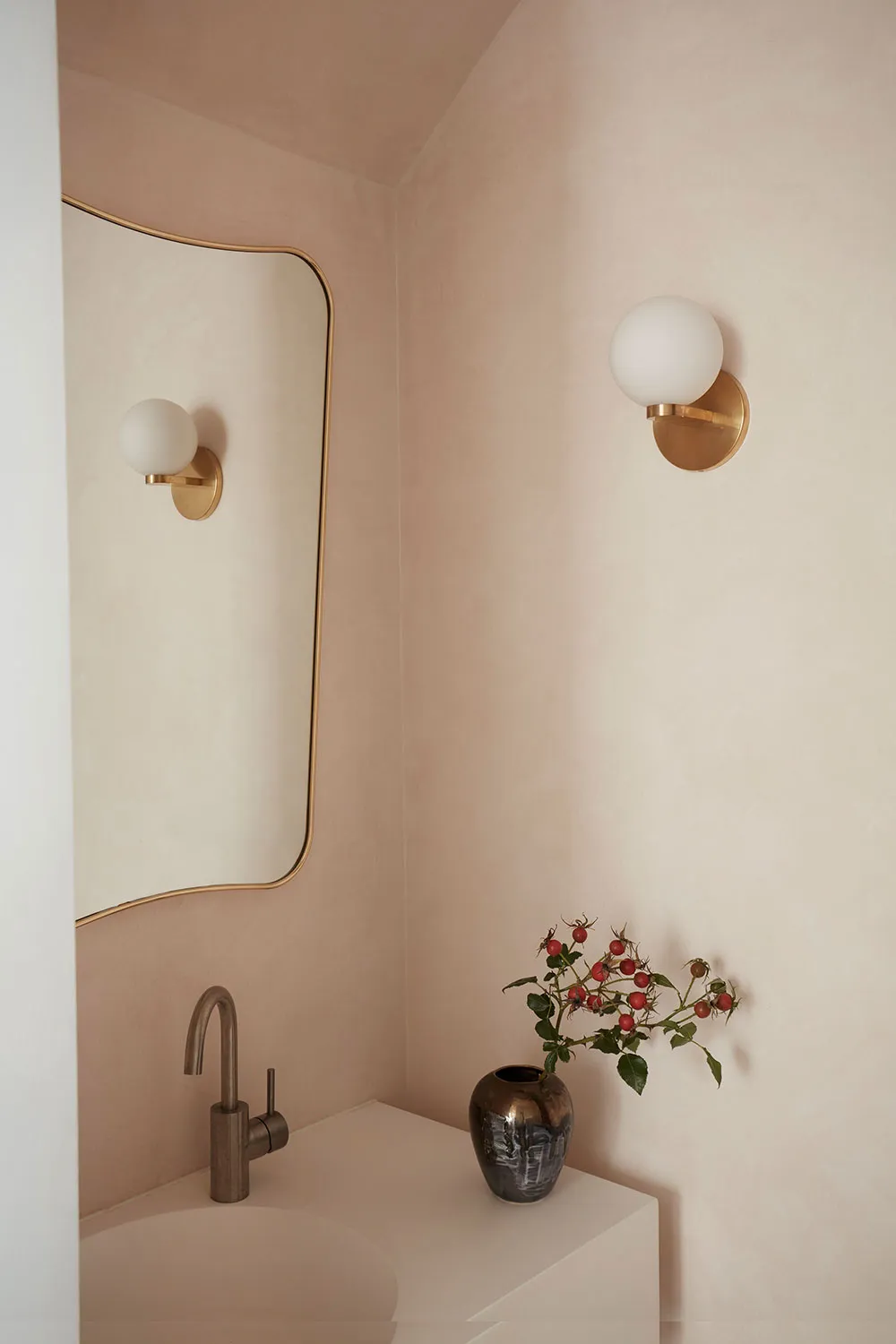 Arco y ángulos redondeados en el diseño de una casa moderna en Sídney - Gallery image 11