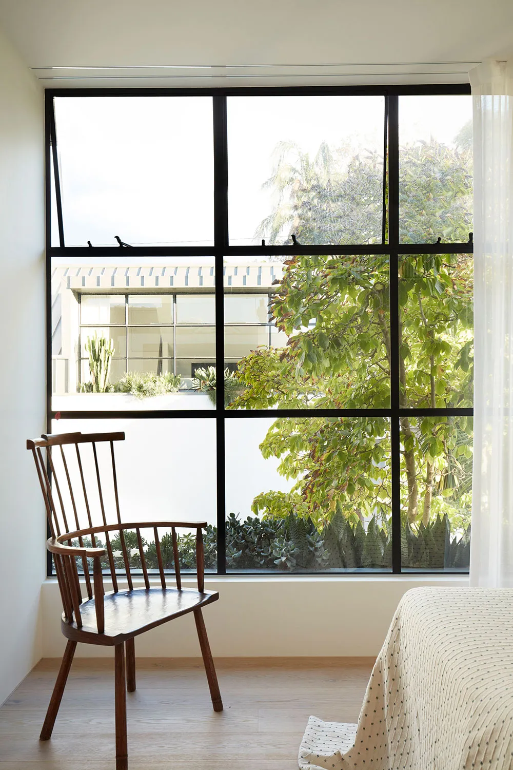 Arco y ángulos redondeados en el diseño de una casa moderna en Sídney - Gallery image 21