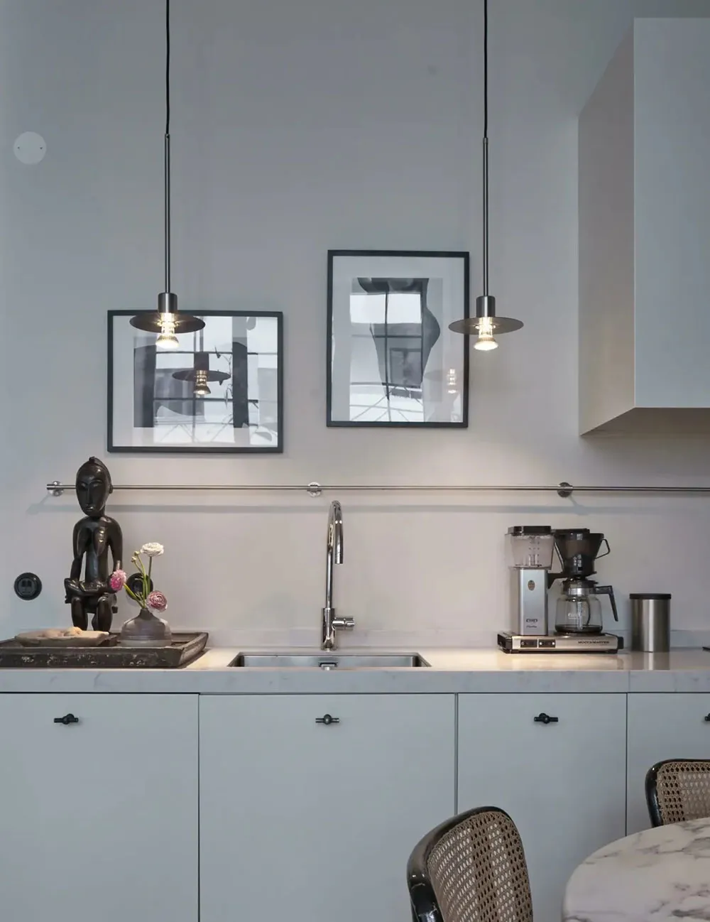 Другая Скандинавия: Лофт с большим количеством предметов искусства в Стокгольме - Gallery image 6