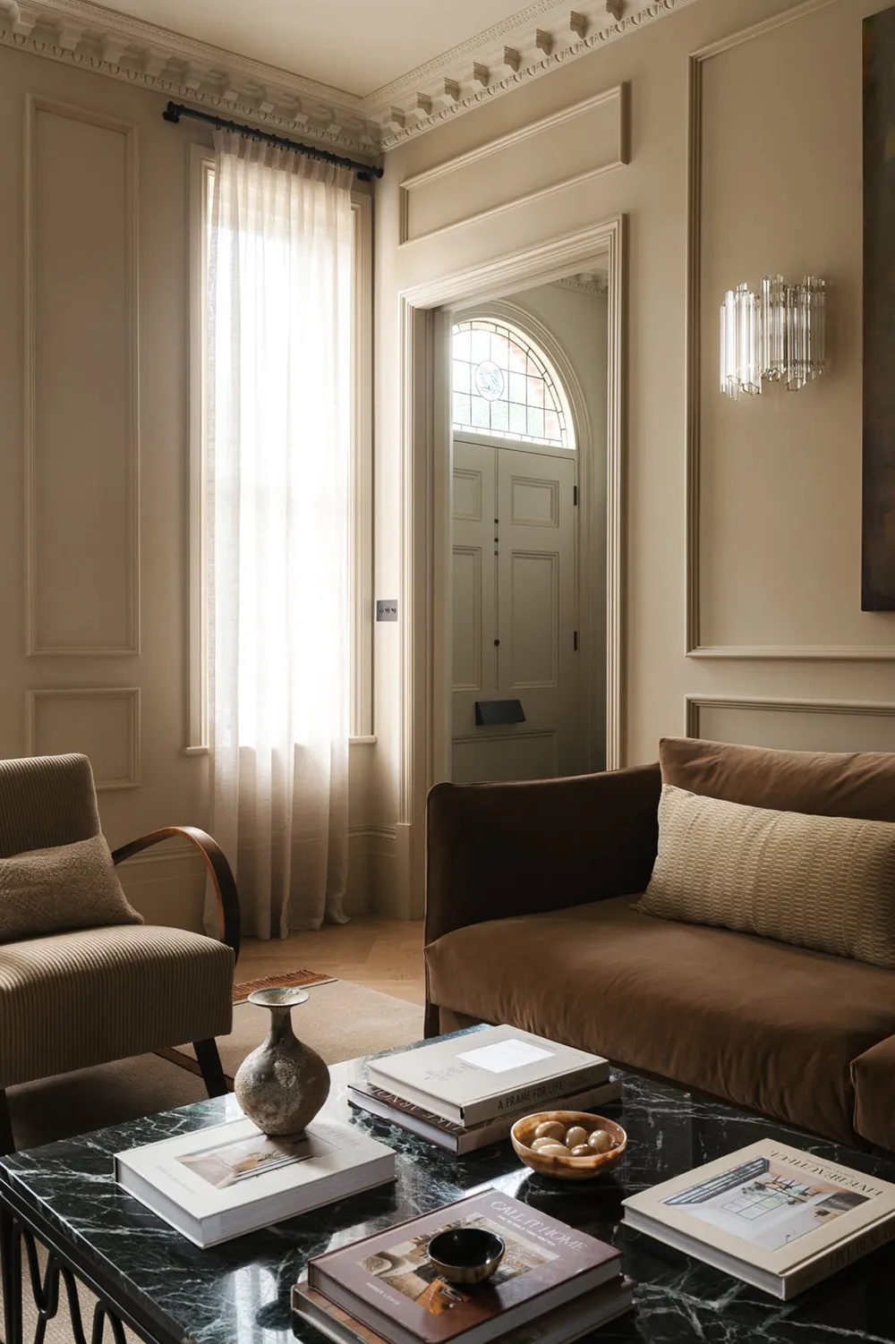 Charmant intérieur anglais dans des tons chauds - Gallery image 4