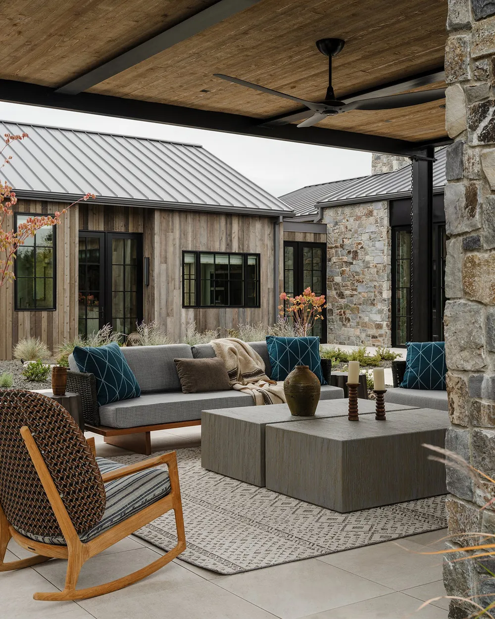 Geräumiges modernes Ranch in Idaho mit Blick auf den See - Gallery image 25