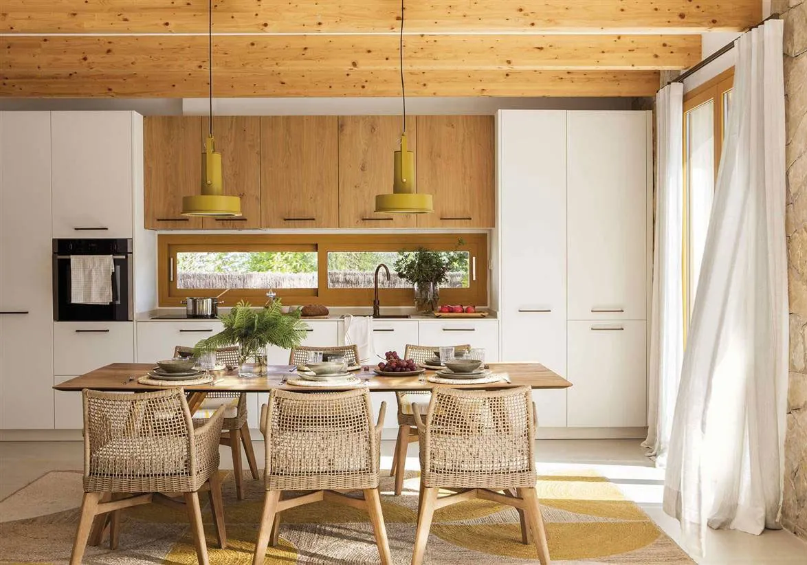 Камень, балки и светлая мебель: идеальный дом на острове Майорка - Gallery image 5