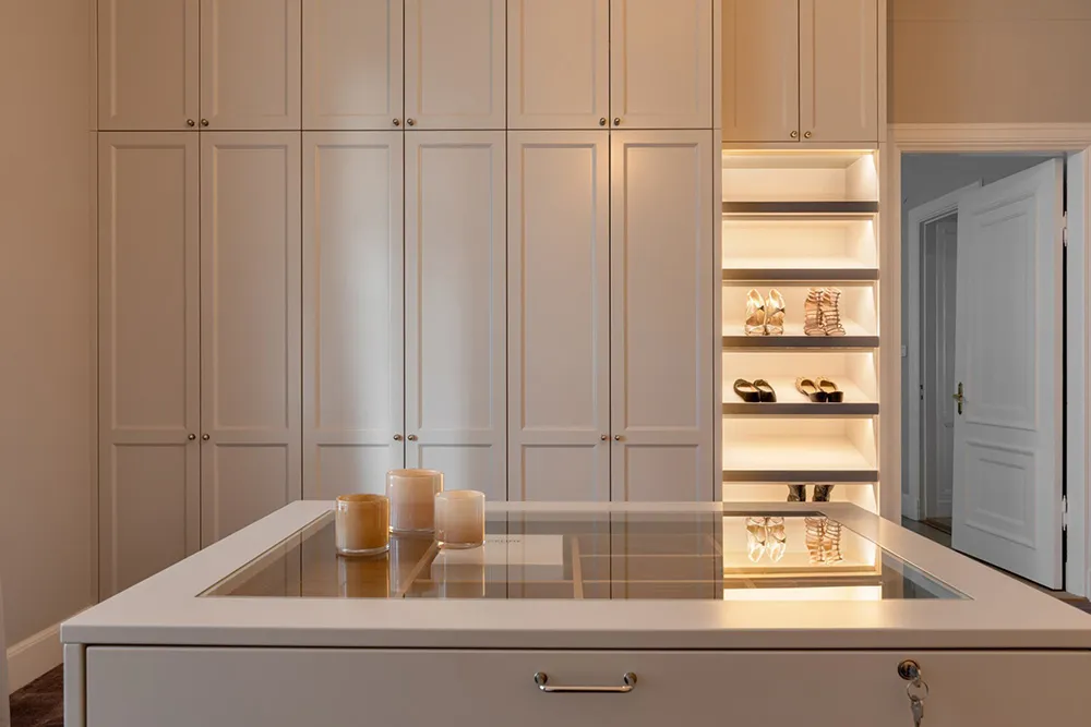 Мягкий и элегантный интерьер великолепной квартиры в старом доме в Стокгольме - Gallery image 24