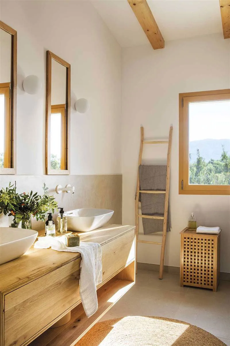 Камень, балки и светлая мебель: идеальный дом на острове Майорка - Gallery image 7