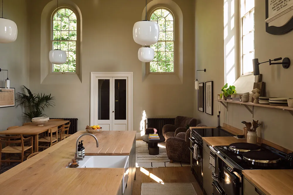 Church Life: House in a Historic Chapel of the 19th Century in England - Gallery image 8