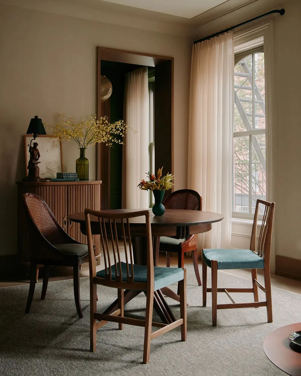 Warme Wohnzimmer und atmosphärisches Schlafzimmer: schöne Apartments in New York - Gallery image 1