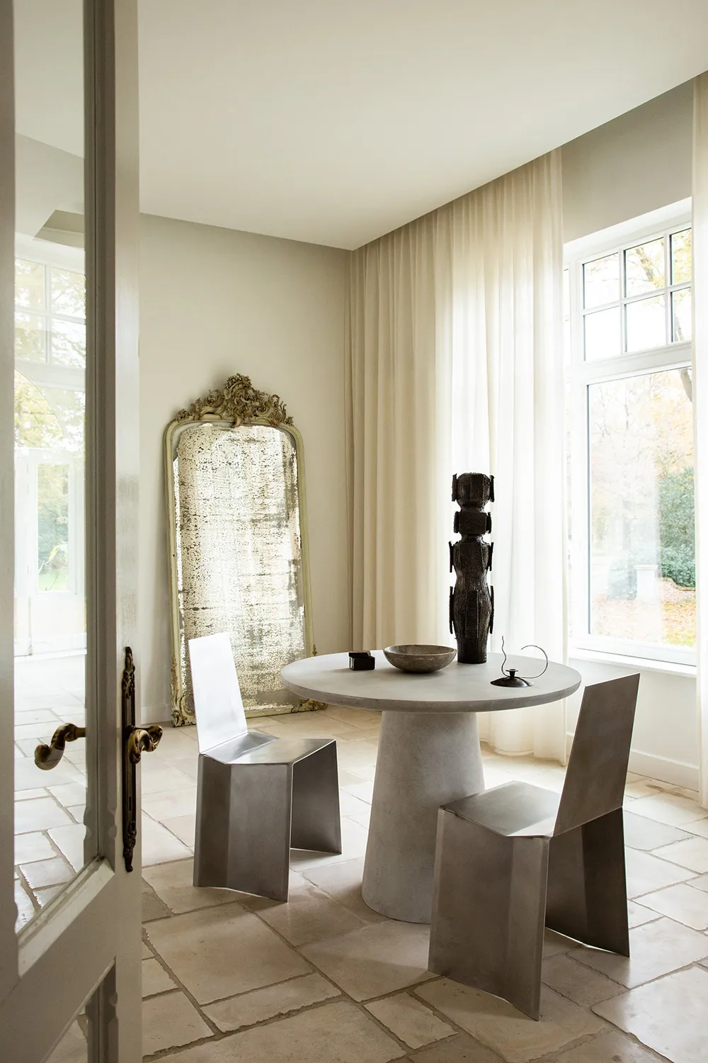Timeless Elegance of a Historic Villa in Belgium - Gallery image 7