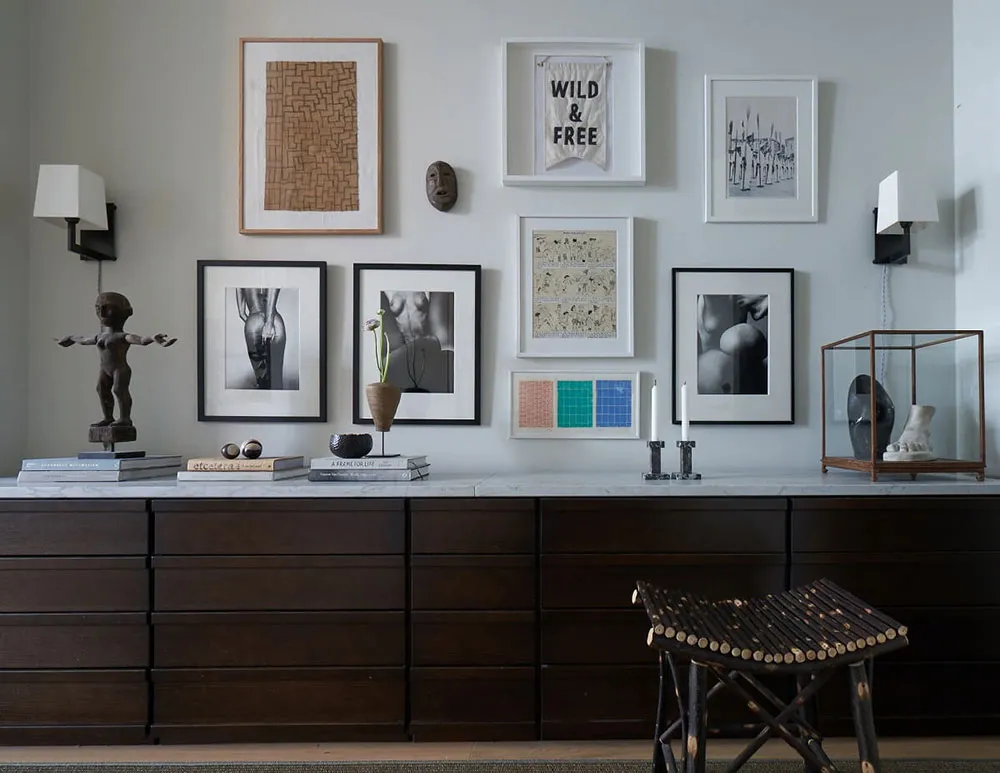 Другая Скандинавия: Лофт с большим количеством предметов искусства в Стокгольме - Gallery image 2