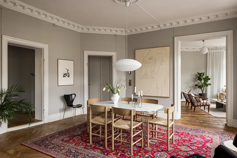 Szwedzki mieszkanie z promieniową ścianą i tureckim dywanem - Gallery image 19