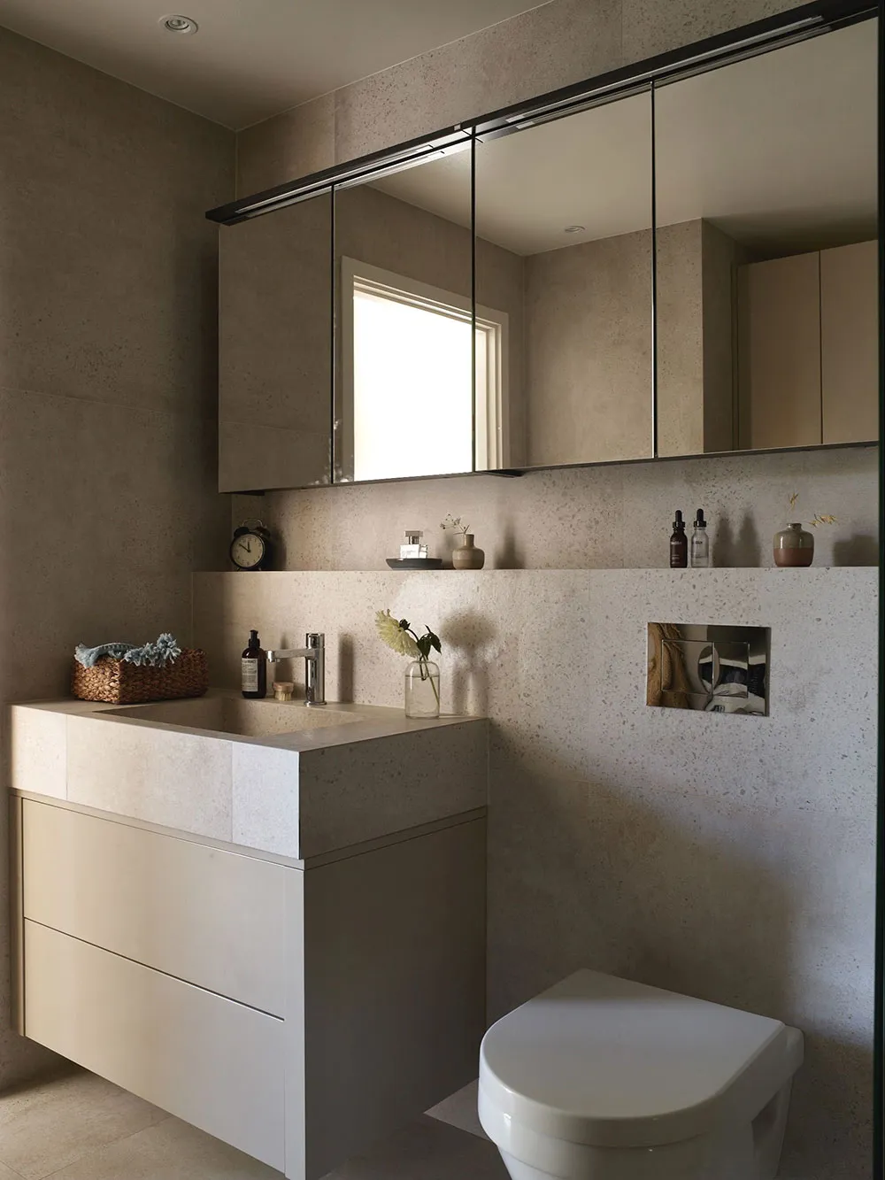 Maison de campagne suédoise traditionnelle avec ajout moderne - Gallery image 24