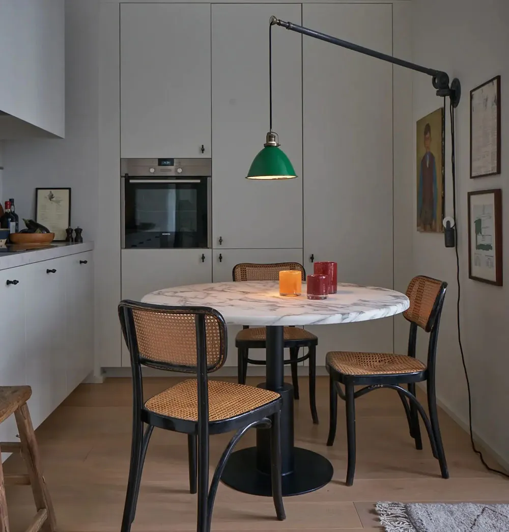 Другая Скандинавия: Лофт с большим количеством предметов искусства в Стокгольме - Gallery image 5