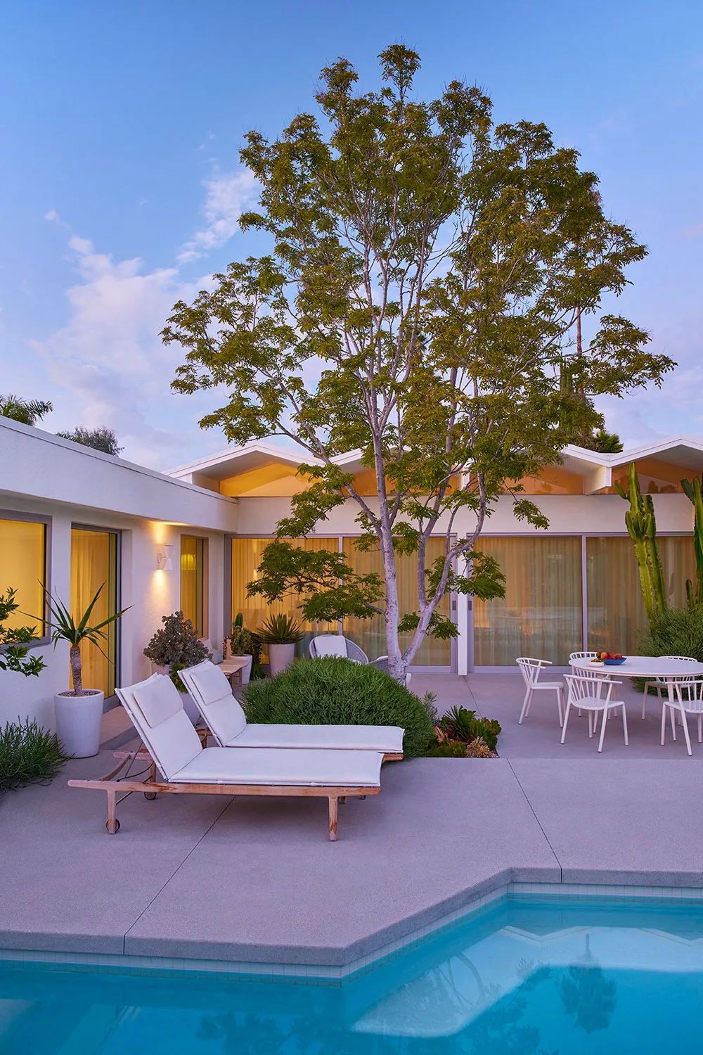 Maison mid-century audacieuse à Los Angeles - Gallery image 12