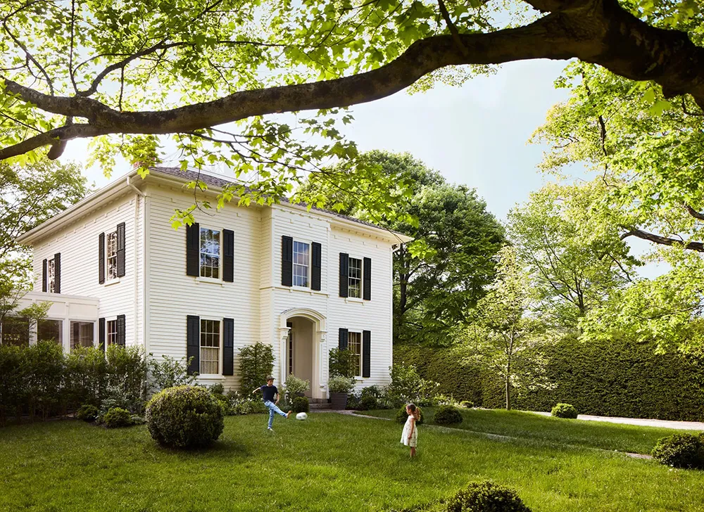 Amazing Colors and Details in the Design of a Priest's Old House in Connecticut - Gallery image 2