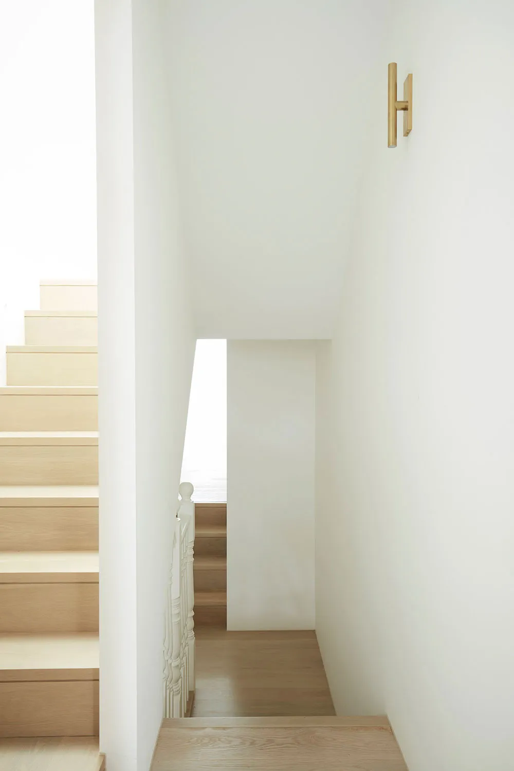 Arco y ángulos redondeados en el diseño de una casa moderna en Sídney - Gallery image 16