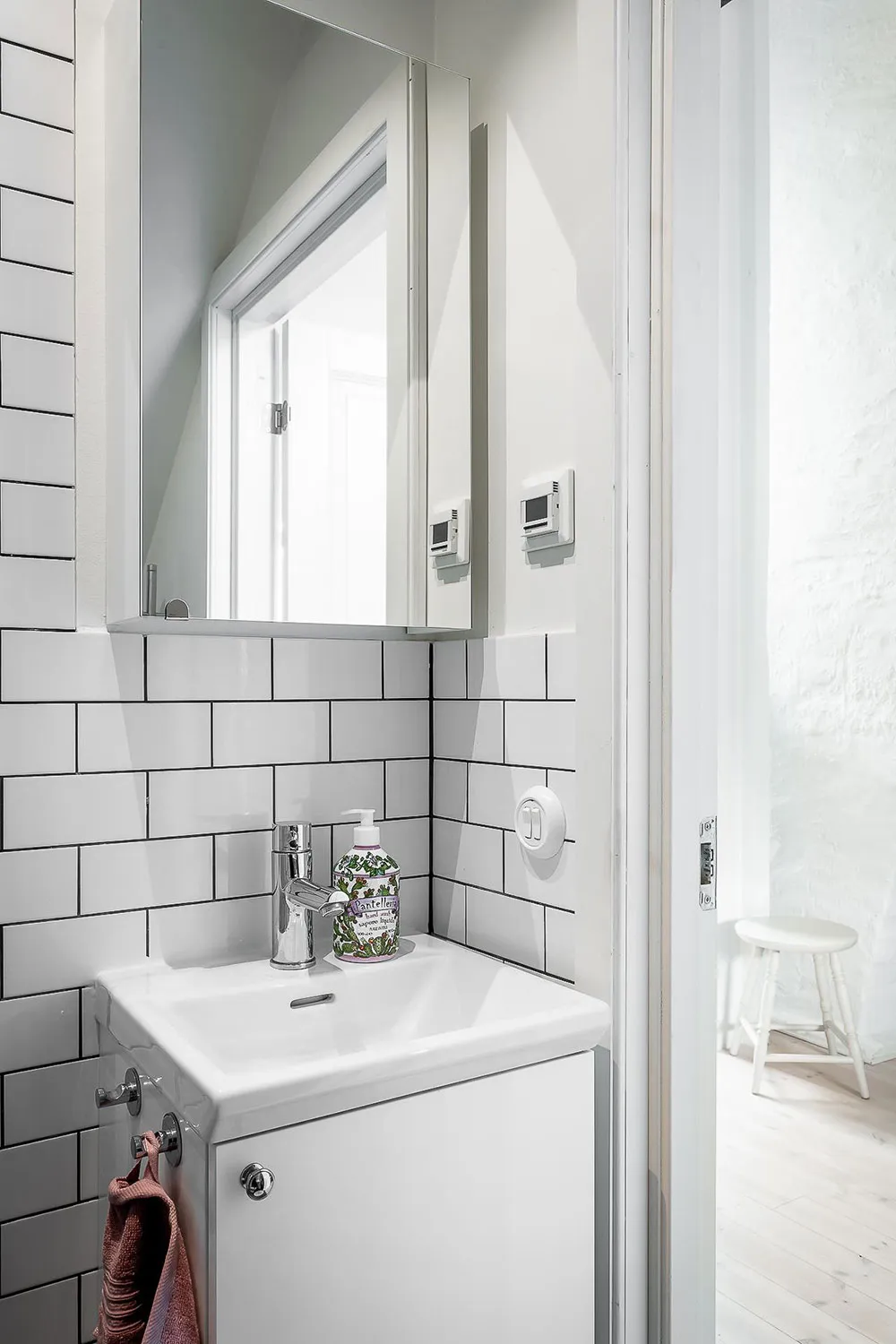 Крошечная, но уютная квартира под крышей в Гётеборге (24 кв. м) - Gallery image 16