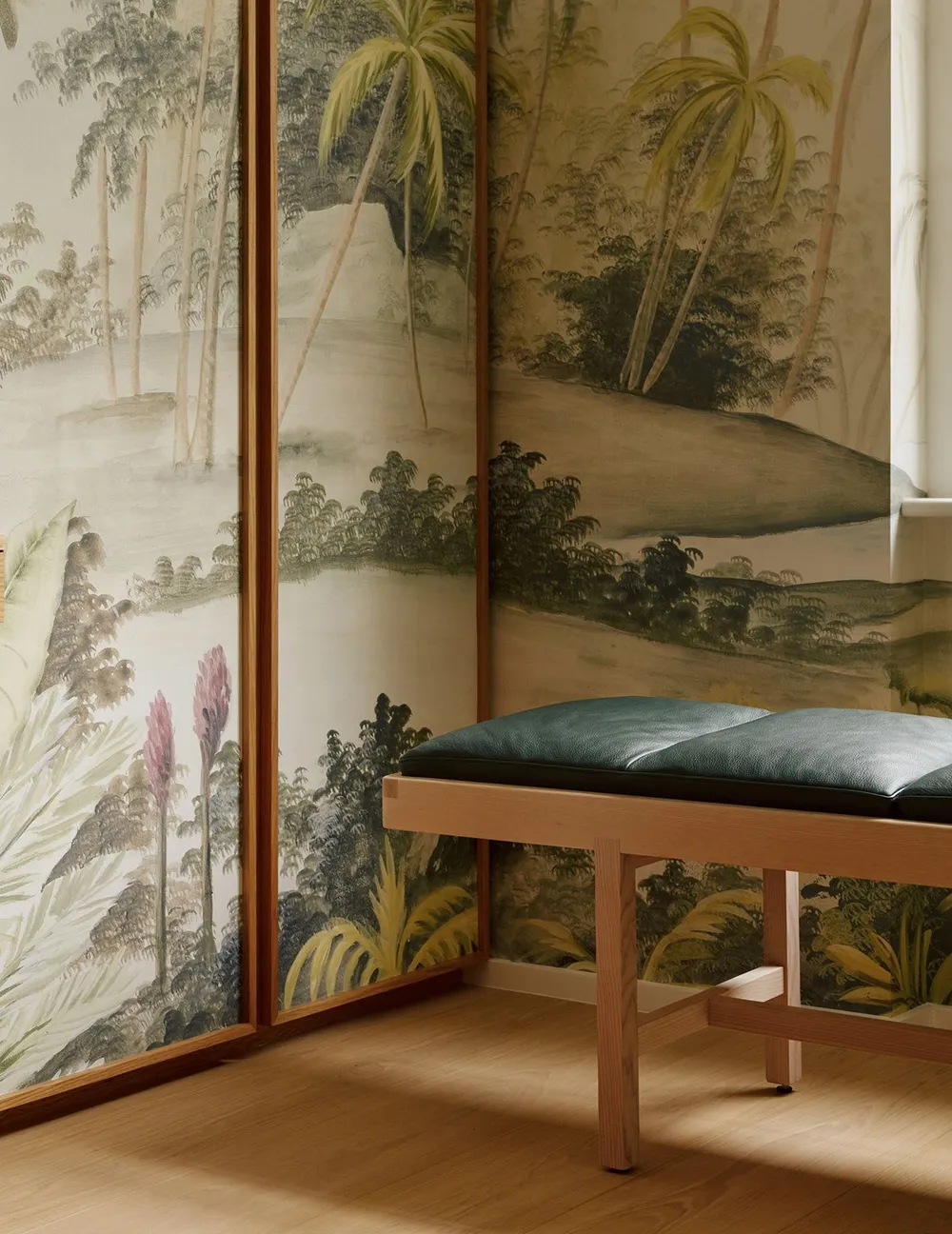 Beaux peintures dans les intérieurs modernes d'une maison victorienne à Londres - Gallery image 12